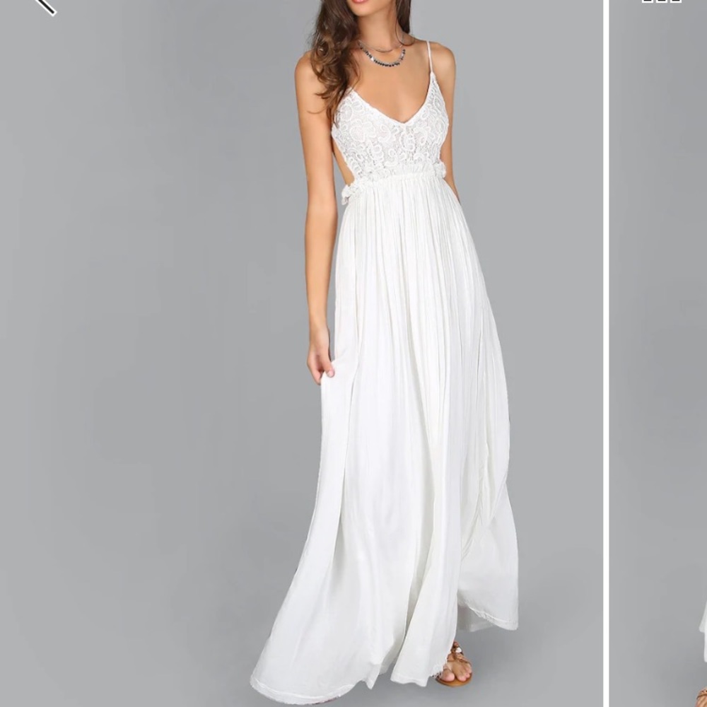 COPY - Laced Overlay Backless Pleated Maxi Dress